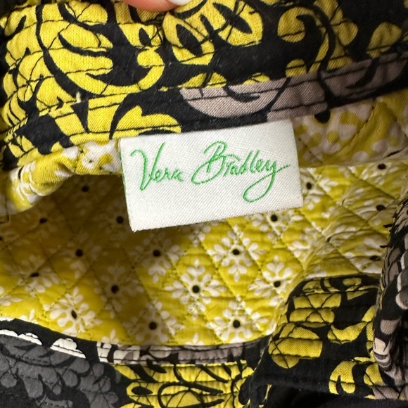 Vera Bradley Tote. Baroque pattern with diamond quilting. - Picture 2 of 6
